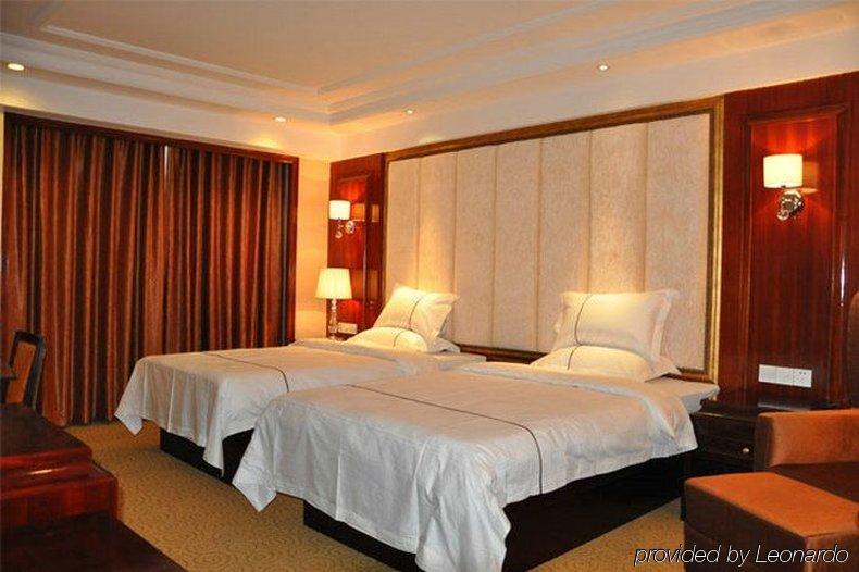 Borman Hotel Guangzhou Panyu Qiaonan Aoyuan Plaza Exterior photo